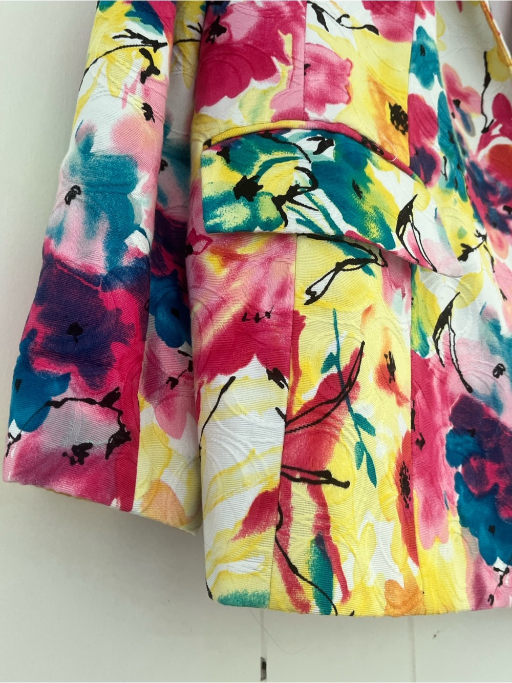 Investments Vibrant Colorful Watercolor Floral Blazer Size 18 Pink Yellow - Picture 6 of 16
